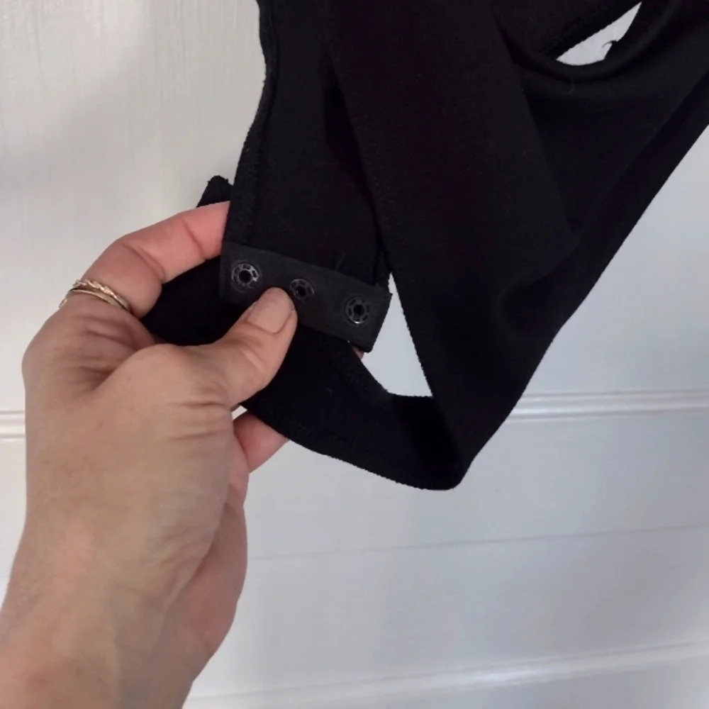 NA-KD Open Back Bodysuit - Picture 7 of 14